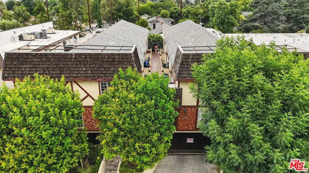 7422 Hazeltine Avenue #3 Van Nuys, CA 91405