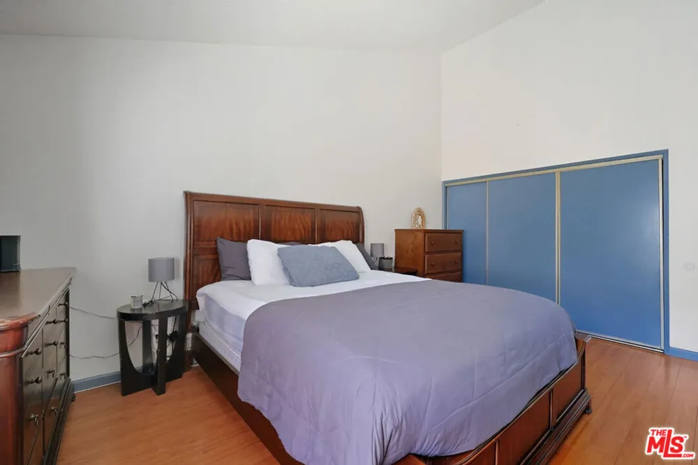 7422 Hazeltine Avenue #3 Van Nuys, CA 91405