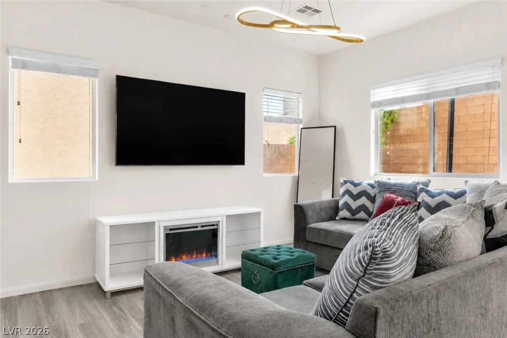 7605 Reveal Court Las Vegas, NV 89149
