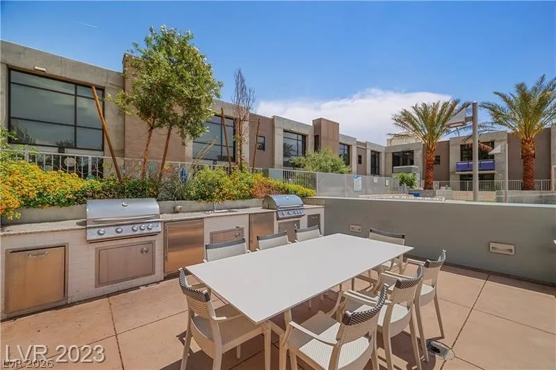 353 E Bonneville Avenue #209 Las Vegas, NV 89101