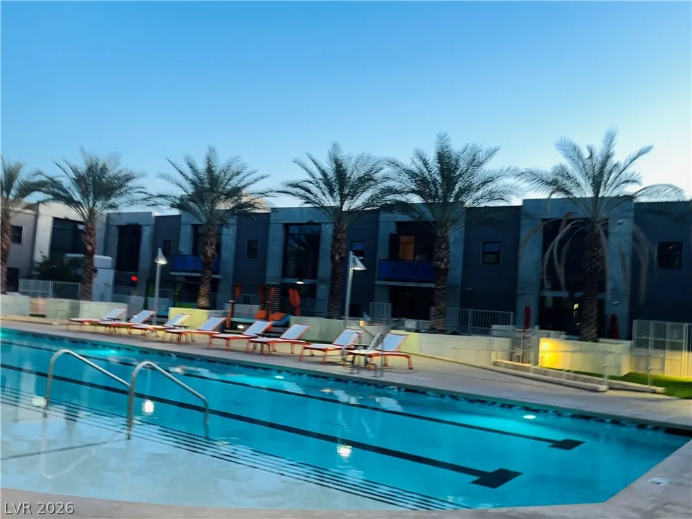 353 E Bonneville Avenue #209 Las Vegas, NV 89101