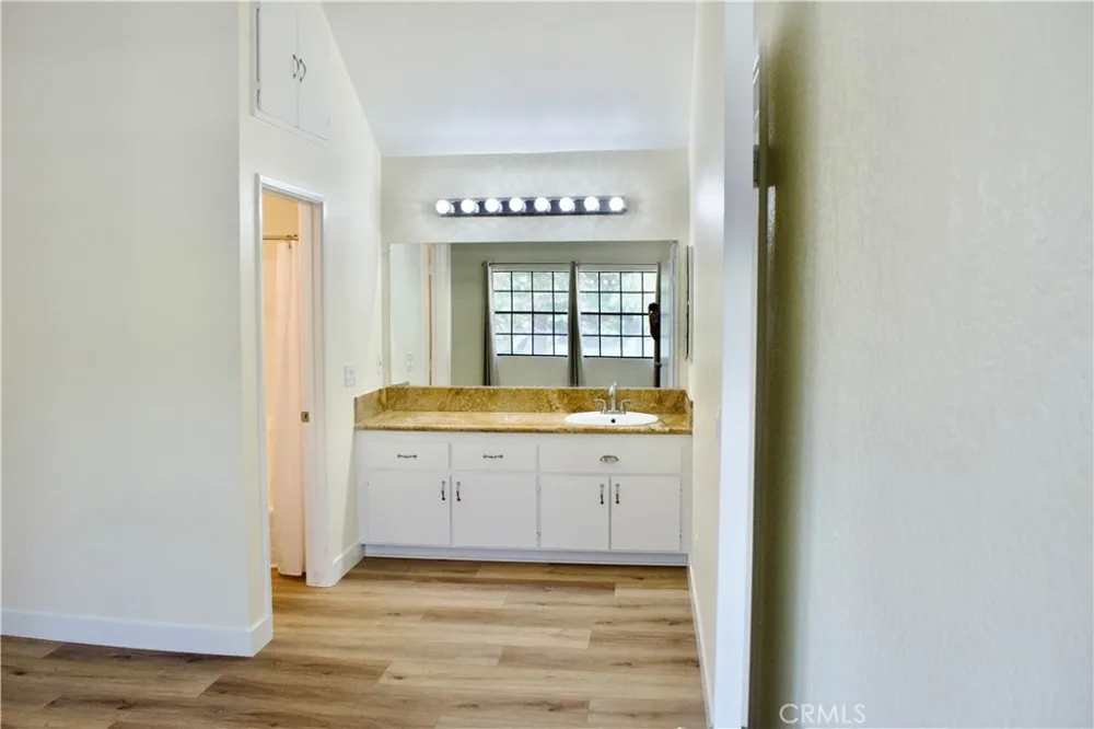 26701 Quail #267 Laguna Hills, CA 92656