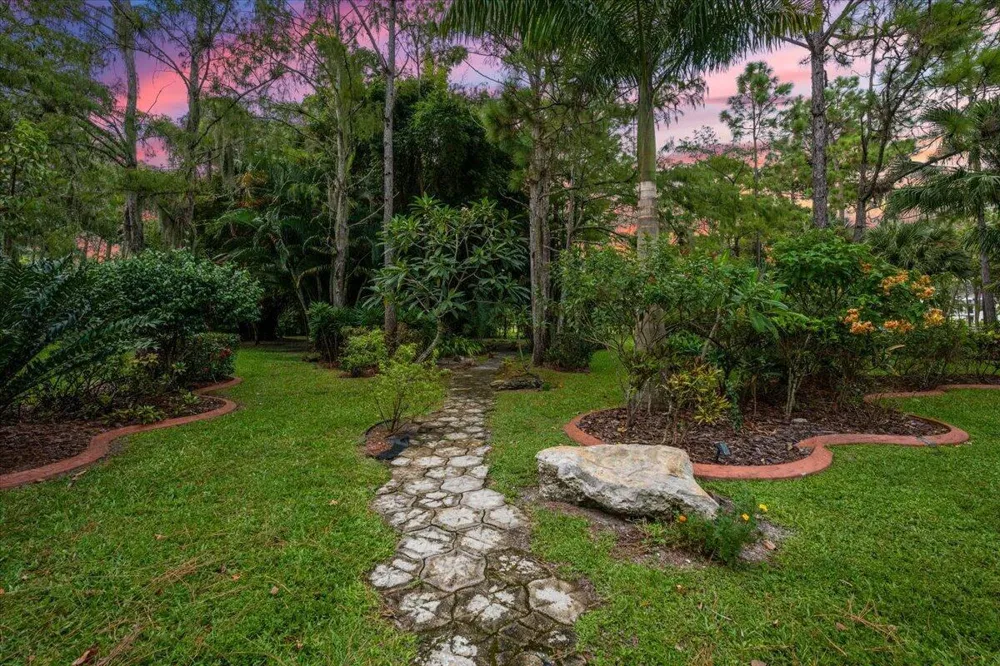 6723 Audubon Trail Wellington, FL 33449
