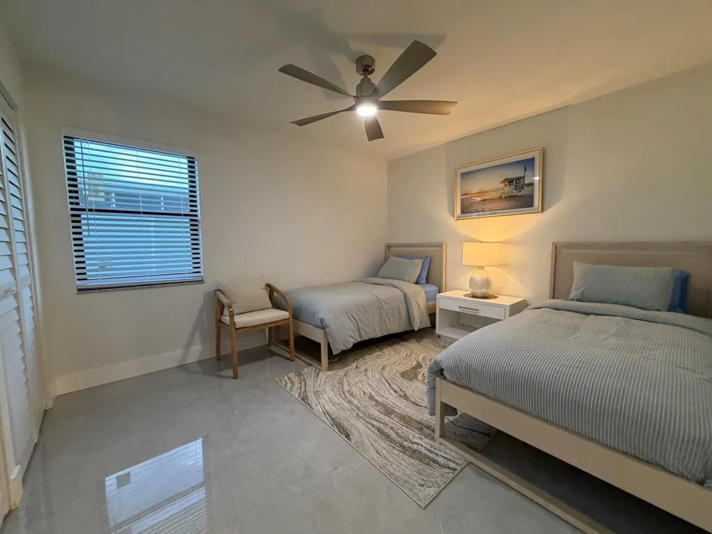 712 E BOULEVARD CHATELAINE Delray Beach, FL 33445