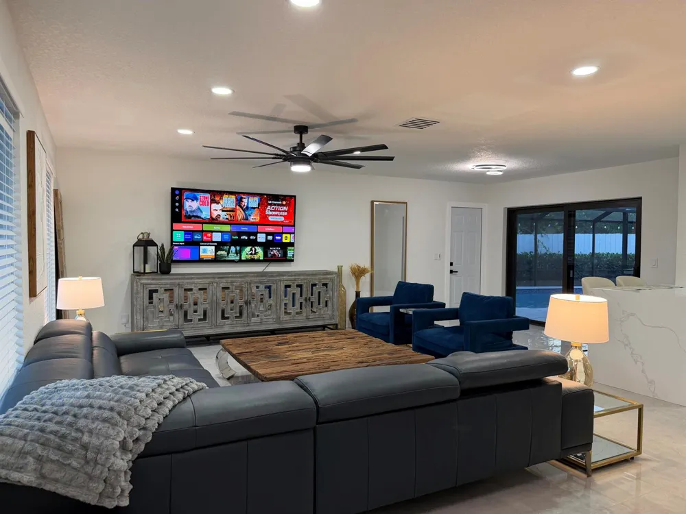 712 E BOULEVARD CHATELAINE Delray Beach, FL 33445