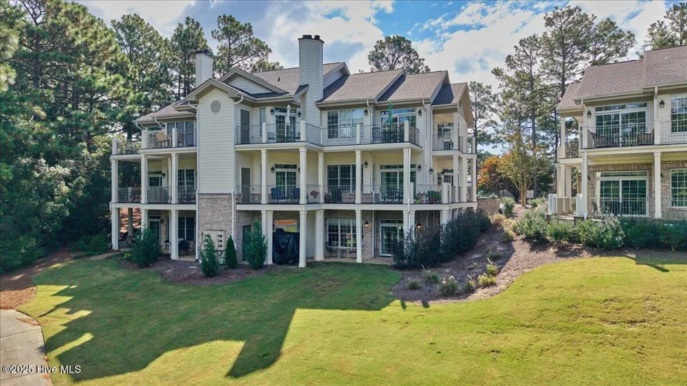 240 Cochrane Castle Circle #Apt E Pinehurst, NC 28374