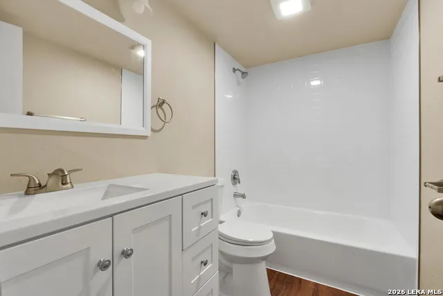 8702 Village #814 San Antonio, TX 78217