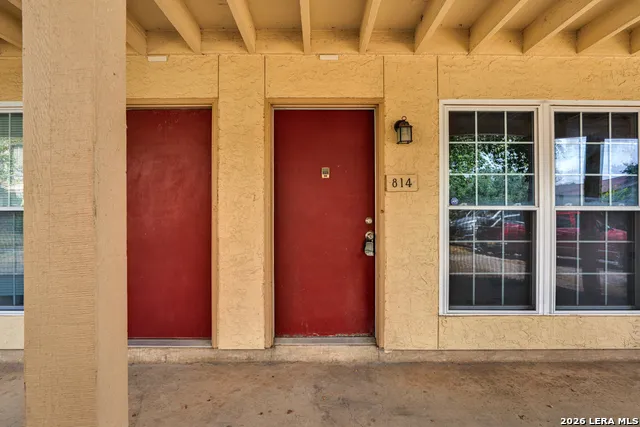 8702 Village #814 San Antonio, TX 78217