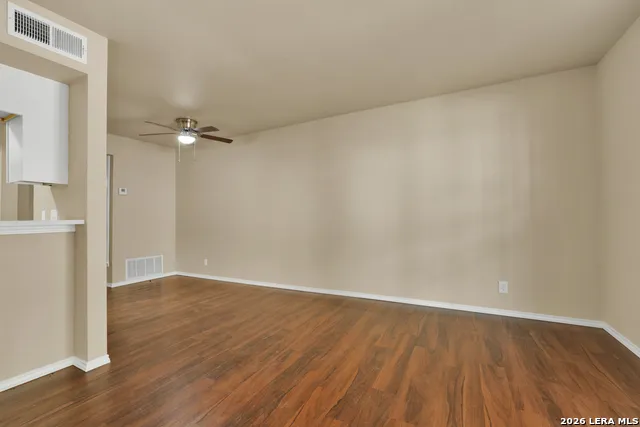 8702 Village #814 San Antonio, TX 78217