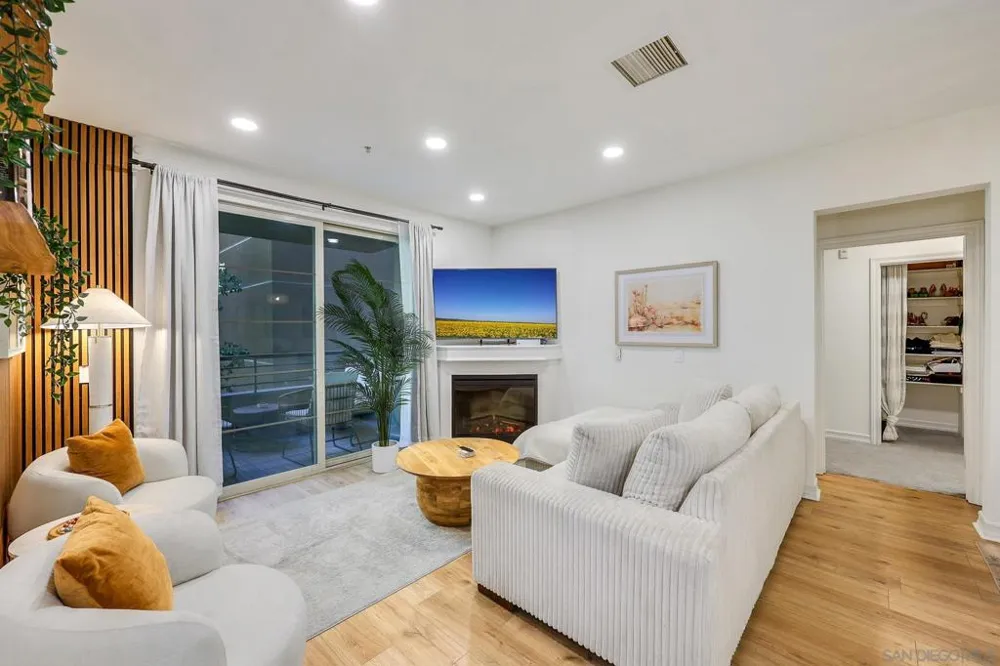 1465 C St #3310 San Diego, CA 92101