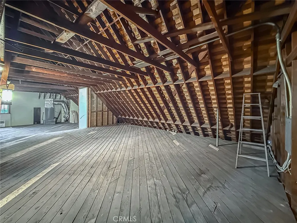 4217 Cedar Avenue Long Beach, CA 90807