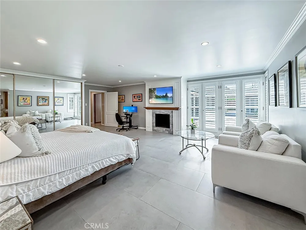 4217 Cedar Avenue Long Beach, CA 90807