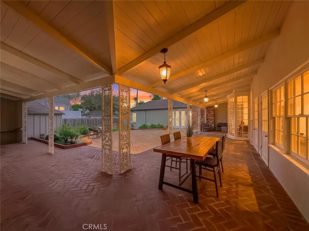4217 Cedar Avenue Long Beach, CA 90807