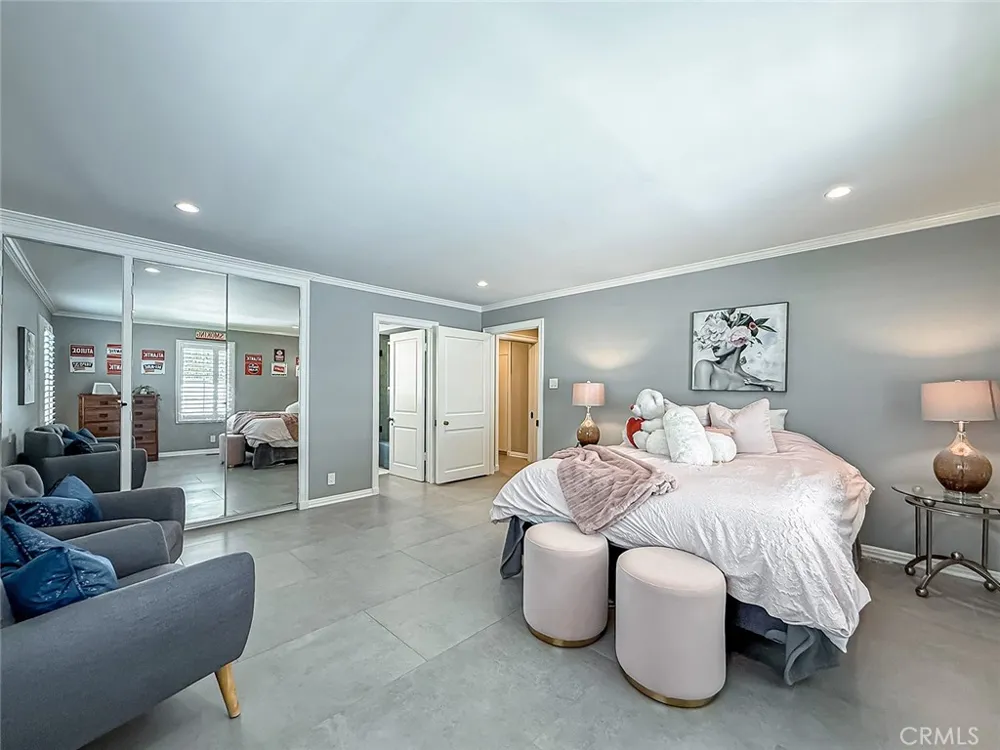 4217 Cedar Avenue Long Beach, CA 90807