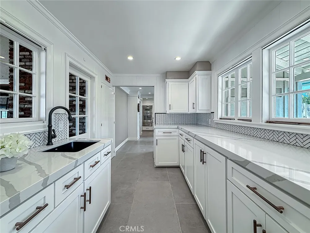 4217 Cedar Avenue Long Beach, CA 90807