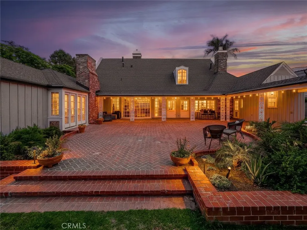 4217 Cedar Avenue Long Beach, CA 90807