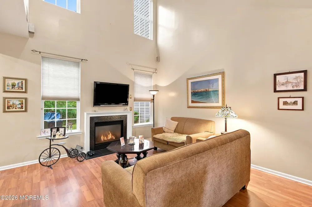 37 Manhattan Drive Brick, NJ 08723