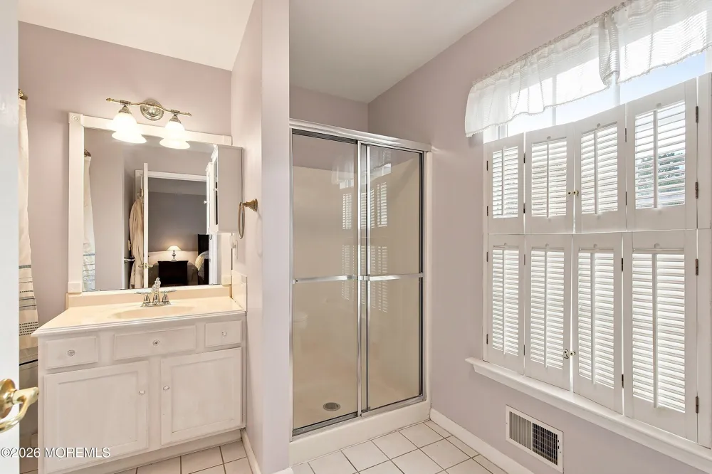37 Manhattan Drive Brick, NJ 08723