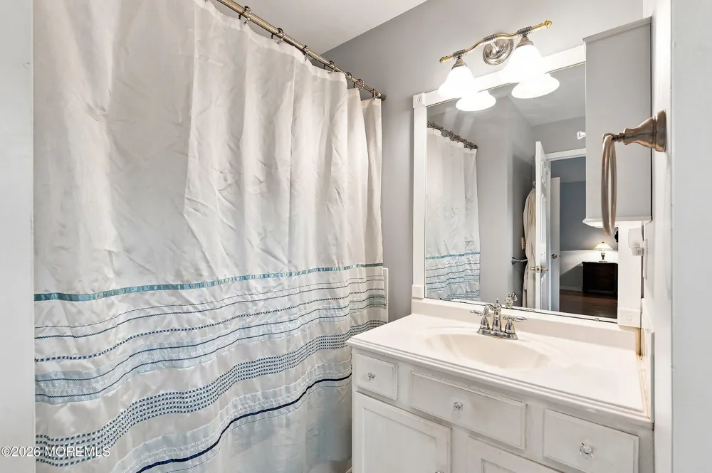 37 Manhattan Drive Brick, NJ 08723