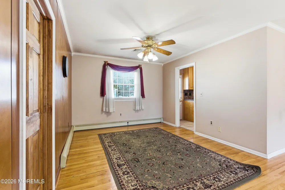 603 Carol Avenue Oakhurst, NJ 07755