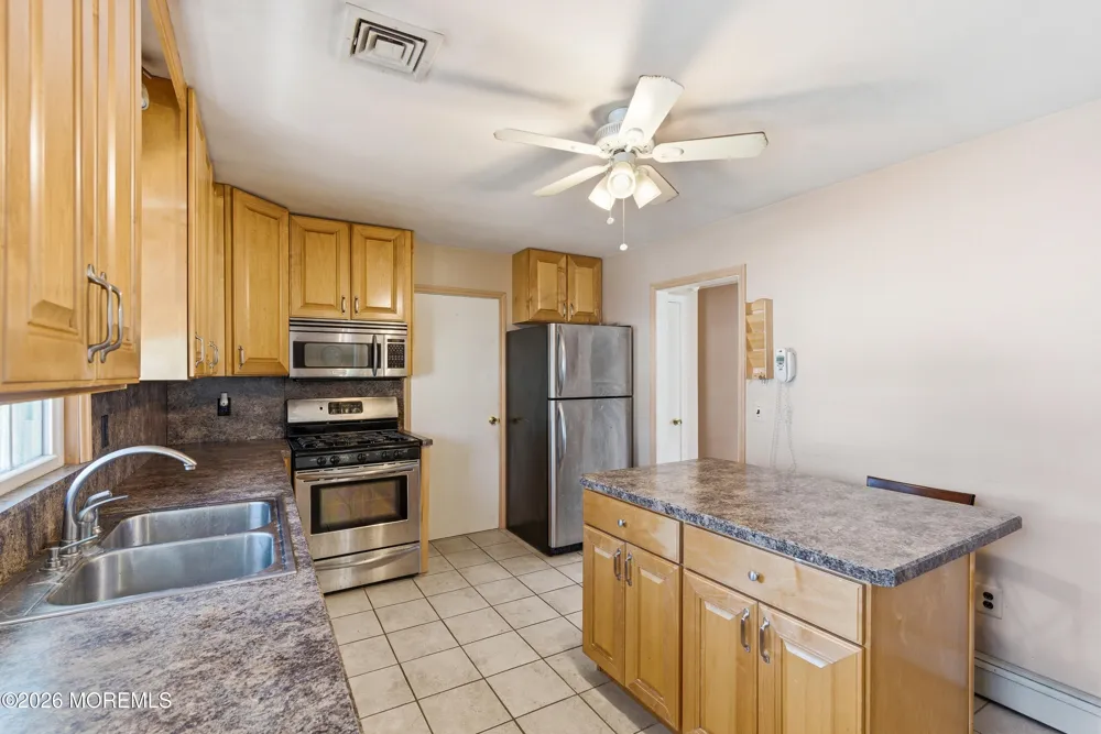 603 Carol Avenue Oakhurst, NJ 07755