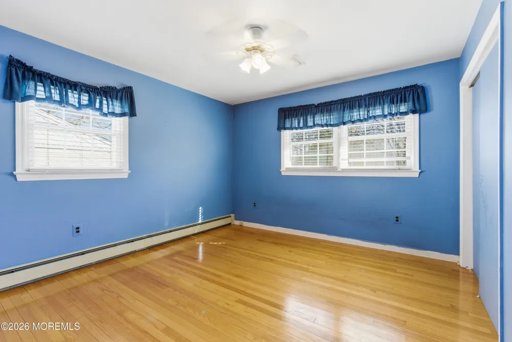 603 Carol Avenue Oakhurst, NJ 07755