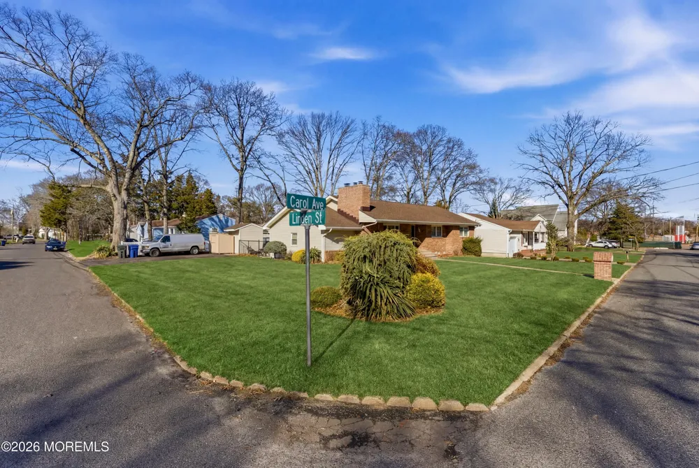 603 Carol Avenue Oakhurst, NJ 07755
