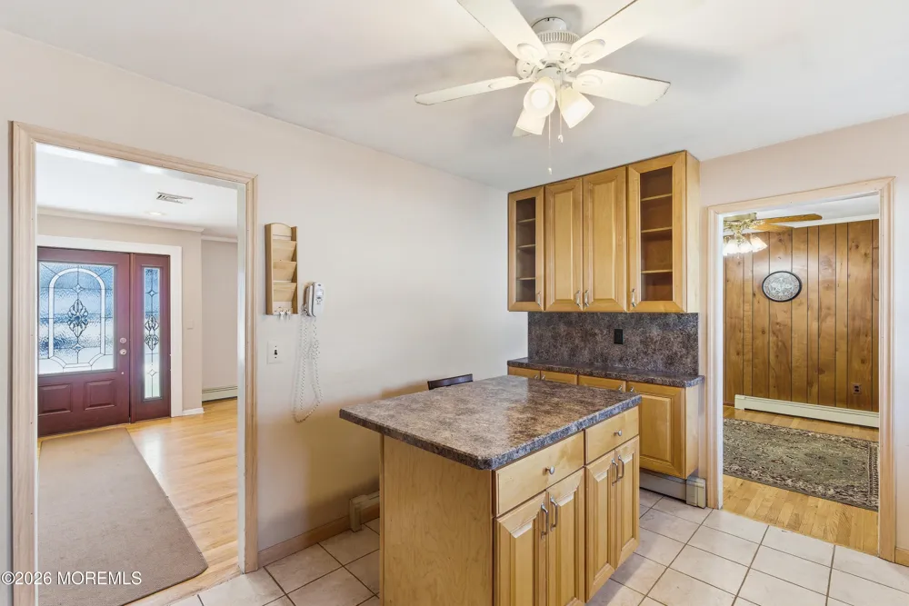 603 Carol Avenue Oakhurst, NJ 07755