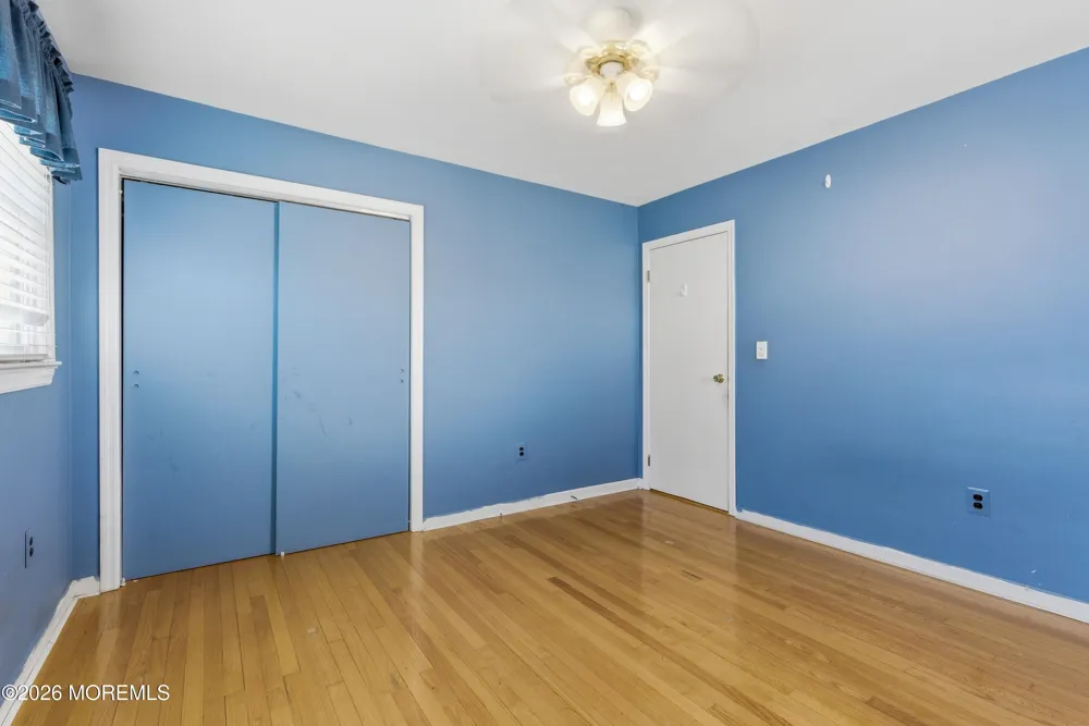 603 Carol Avenue Oakhurst, NJ 07755