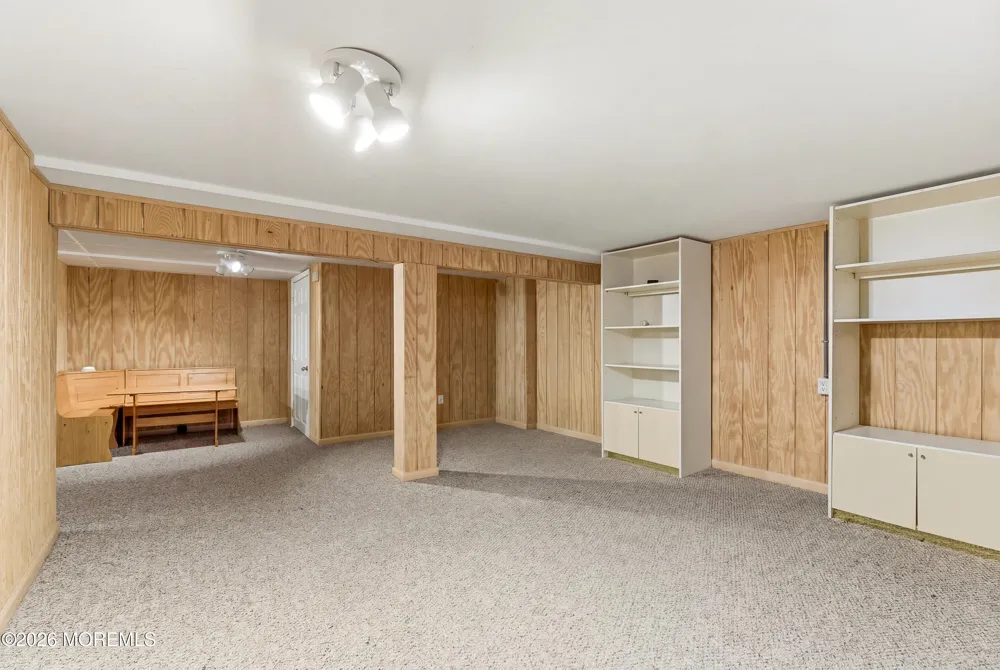 603 Carol Avenue Oakhurst, NJ 07755