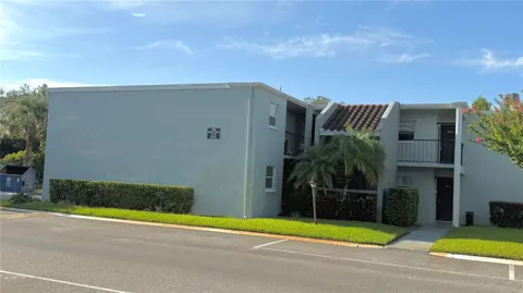2830 SOMERSET PARK DRIVE #202