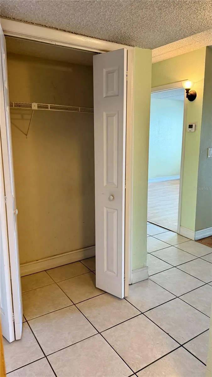 2830 SOMERSET PARK DRIVE #202 Tampa, FL 33613
