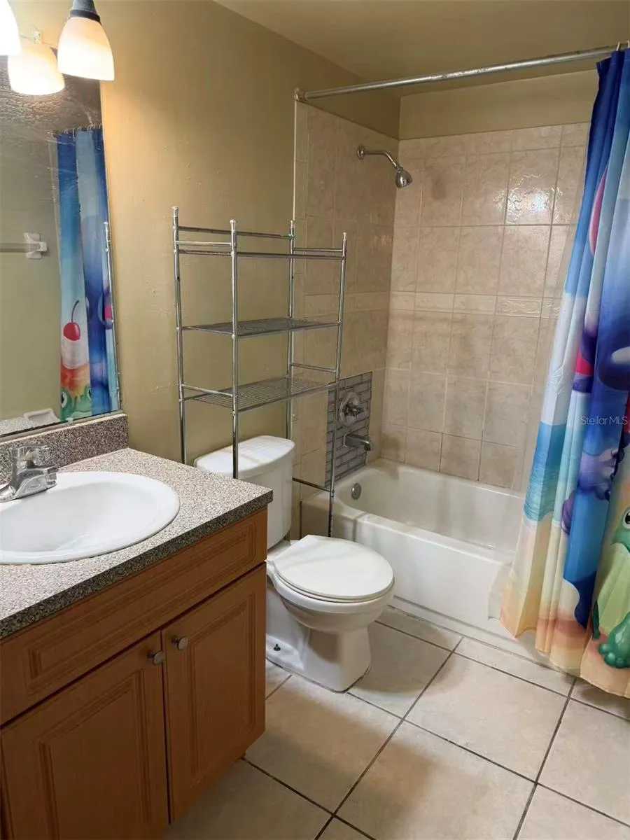 2830 SOMERSET PARK DRIVE #202 Tampa, FL 33613