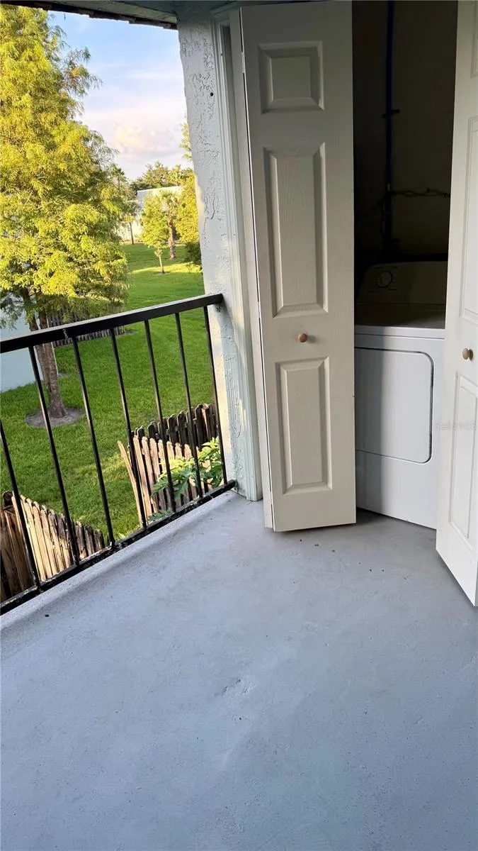 2830 SOMERSET PARK DRIVE #202 Tampa, FL 33613
