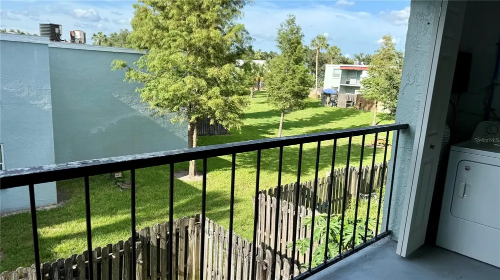 2830 SOMERSET PARK DRIVE #202 Tampa, FL 33613
