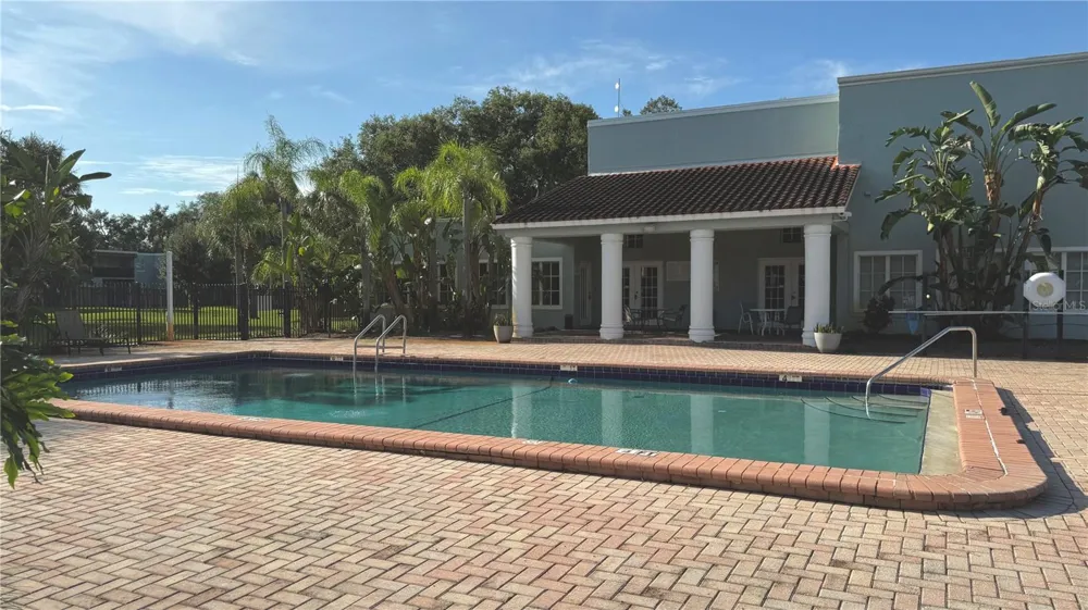 2830 SOMERSET PARK DRIVE #202 Tampa, FL 33613