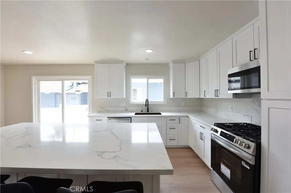 727 Brossard Thousand Oaks, CA 91360