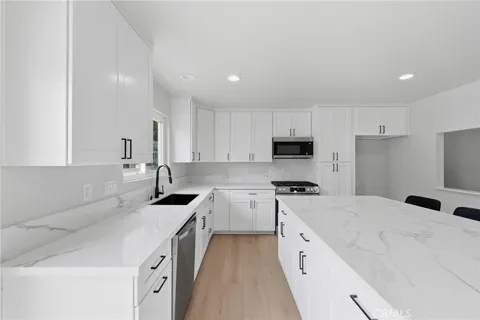 727 Brossard
