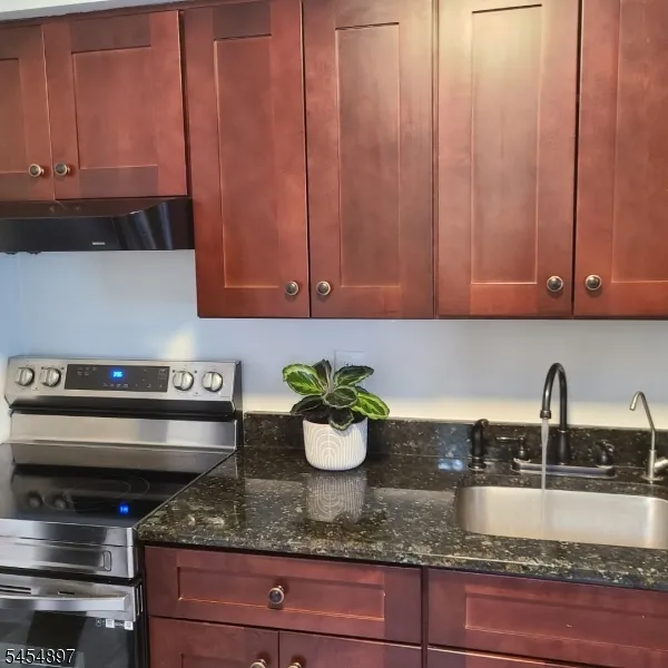 137 W End Ave Hopatcong, NJ 07843