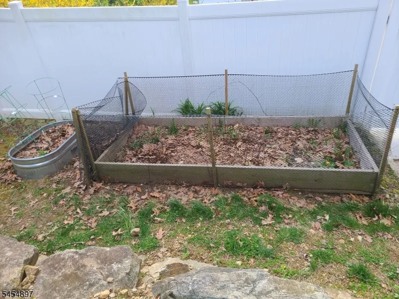 137 W End Ave Hopatcong, NJ 07843