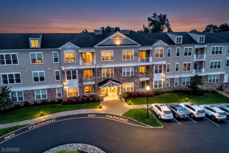 5208 Veterans Dr Rockaway, NJ 07885