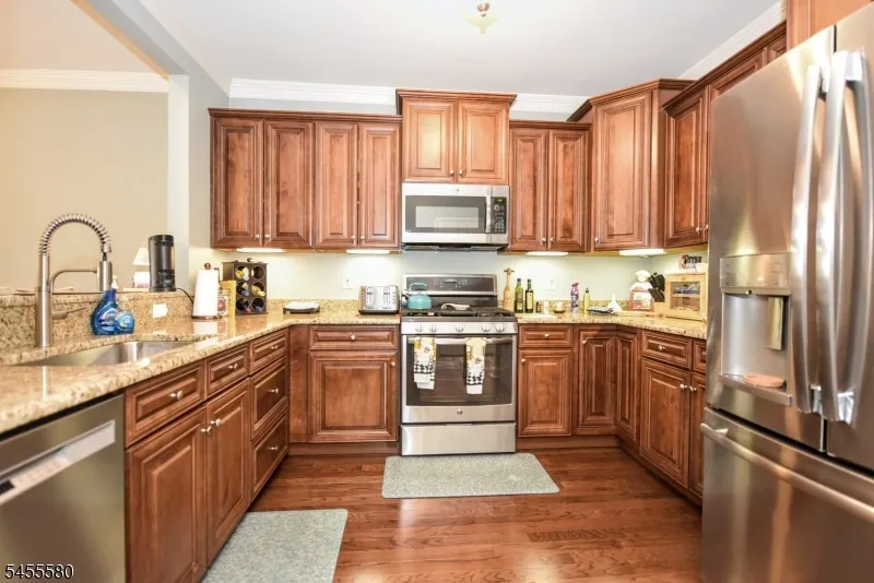 5208 Veterans Dr Rockaway, NJ 07885