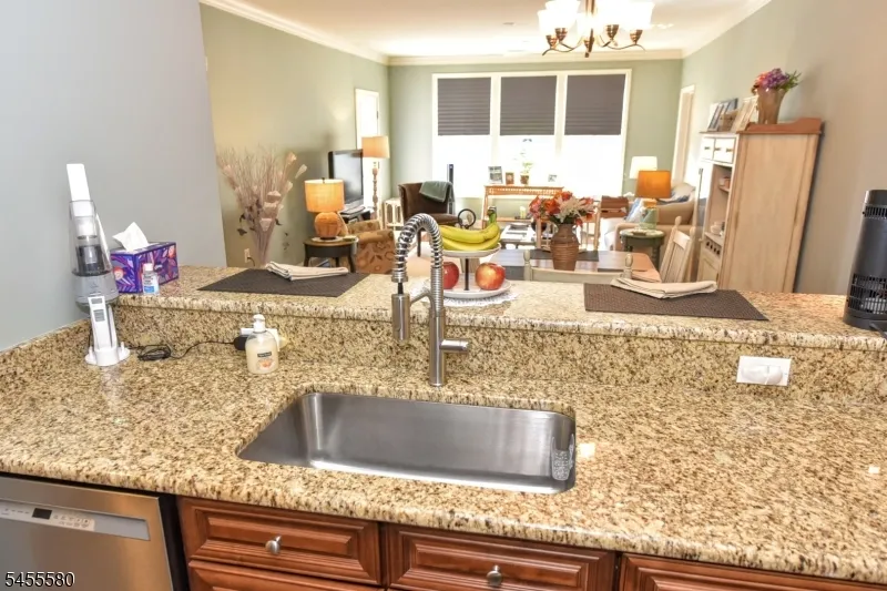 5208 Veterans Dr Rockaway, NJ 07885