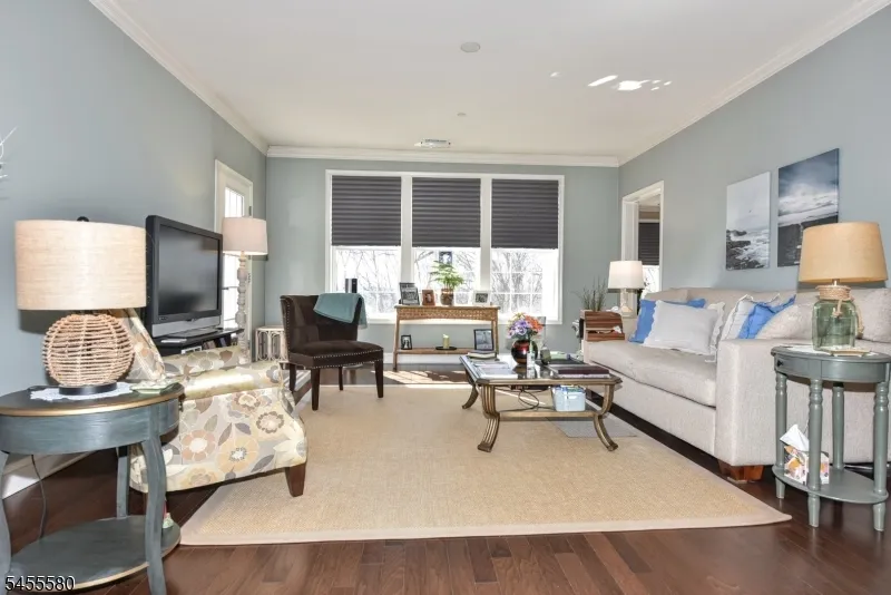 5208 Veterans Dr Rockaway, NJ 07885