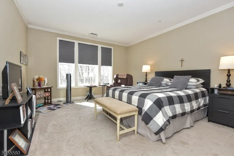 5208 Veterans Dr Rockaway, NJ 07885