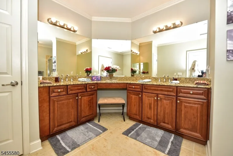 5208 Veterans Dr Rockaway, NJ 07885