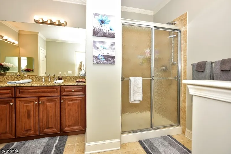 5208 Veterans Dr Rockaway, NJ 07885