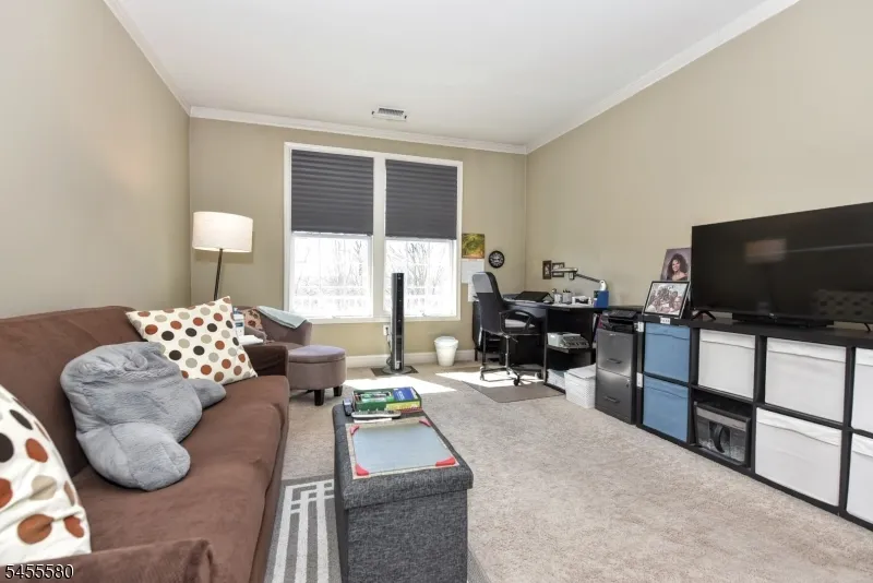 5208 Veterans Dr Rockaway, NJ 07885