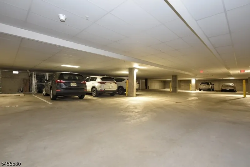 5208 Veterans Dr Rockaway, NJ 07885