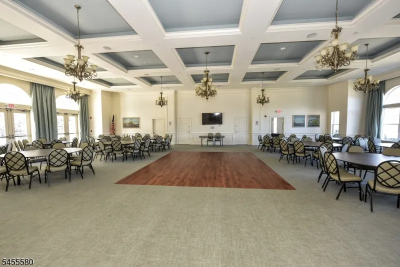 5208 Veterans Dr Rockaway, NJ 07885